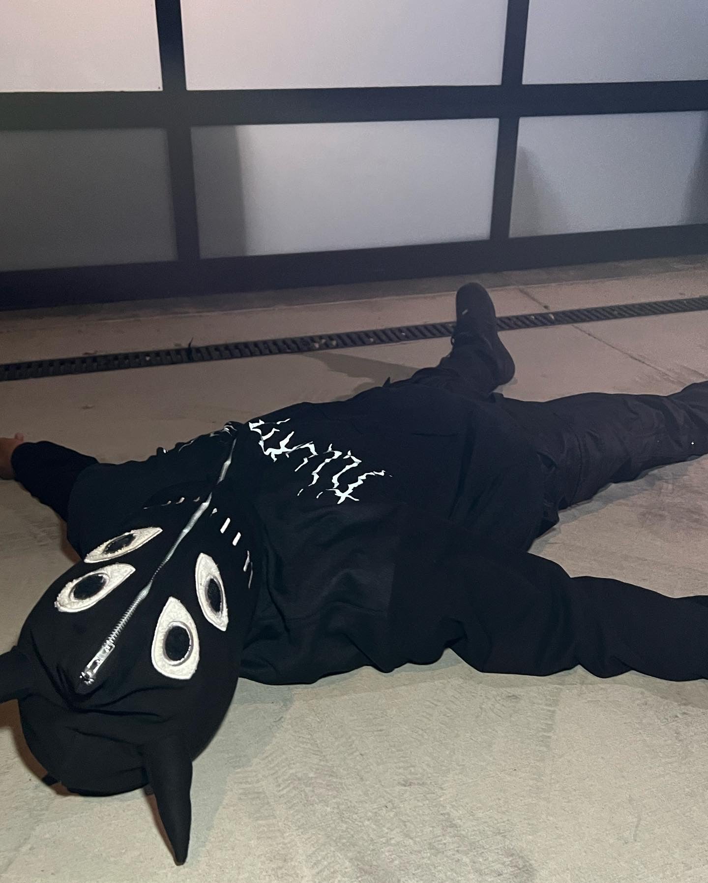 Full zip up "REFLECTIVE HOODIE"